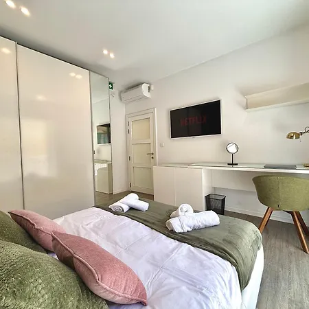 Eight Point Living Sl12 -